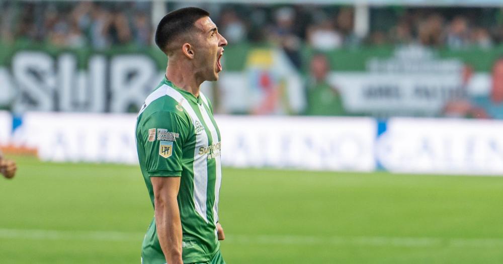 Ignacio Rodríguez festeja el gol del triunfo