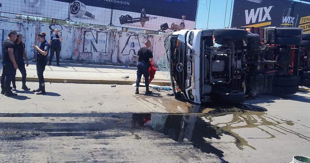 Así quedó el camión tras el accidente