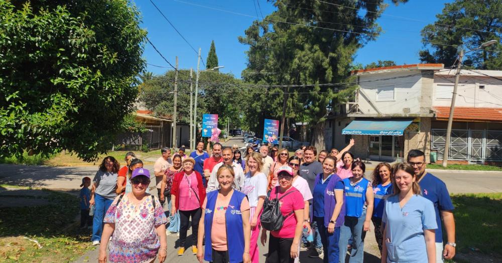 En San José hicieron una Caminata Rosa y charlas con especialistas