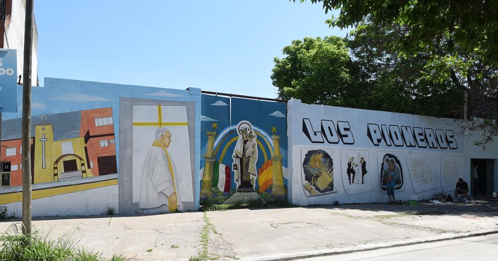 Asiacute estaacute el mural que homenajearaacute a los pioneros de Villa Hipoacutedromo