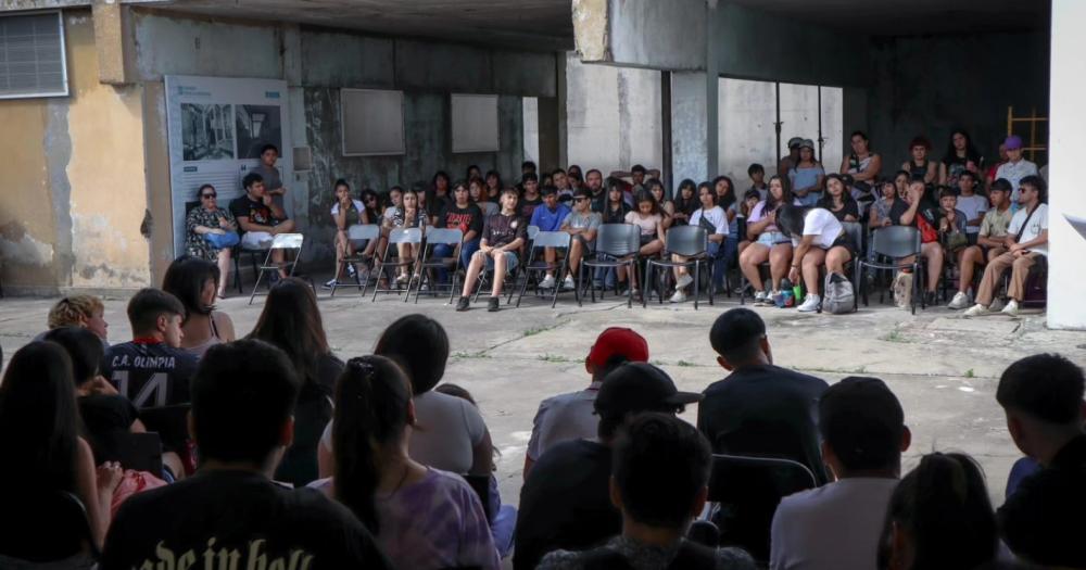 Escuelas vecinos y autoridades participaron de la jornada en el Ex Pozo