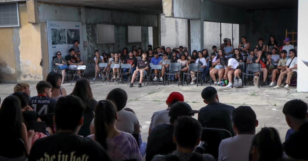 Escuelas vecinos y autoridades participaron de la jornada en el Ex Pozo