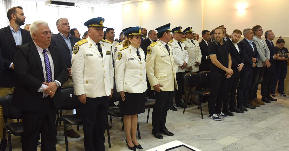 Premiaron la labor y la trayectoria de maacutes de 40 policiacuteas