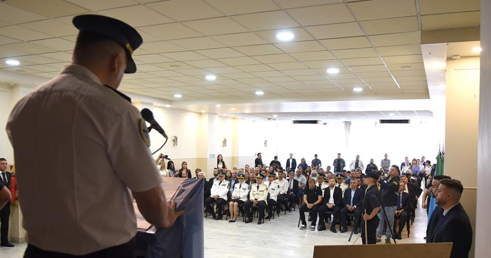 Premiaron la labor y la trayectoria de maacutes de 40 policiacuteas