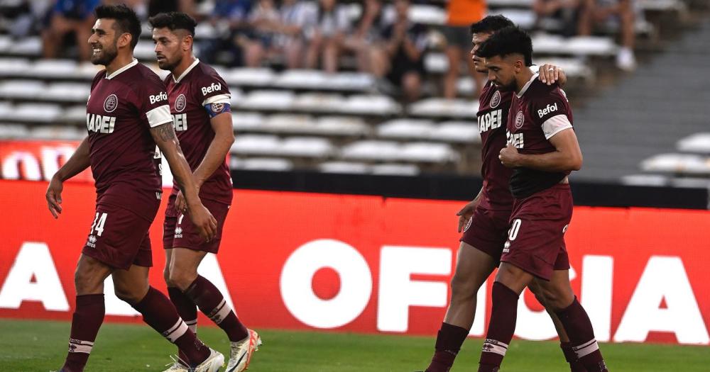 Desde Chile se ilusionan con el futbolista de Lanús