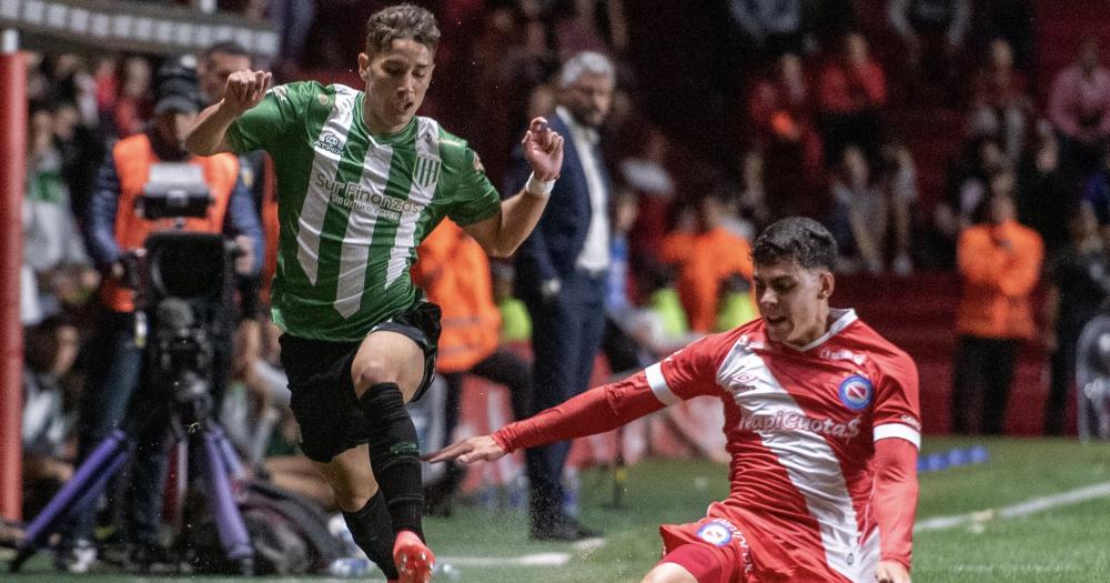 Flojo partido de Gerónimo Rivera