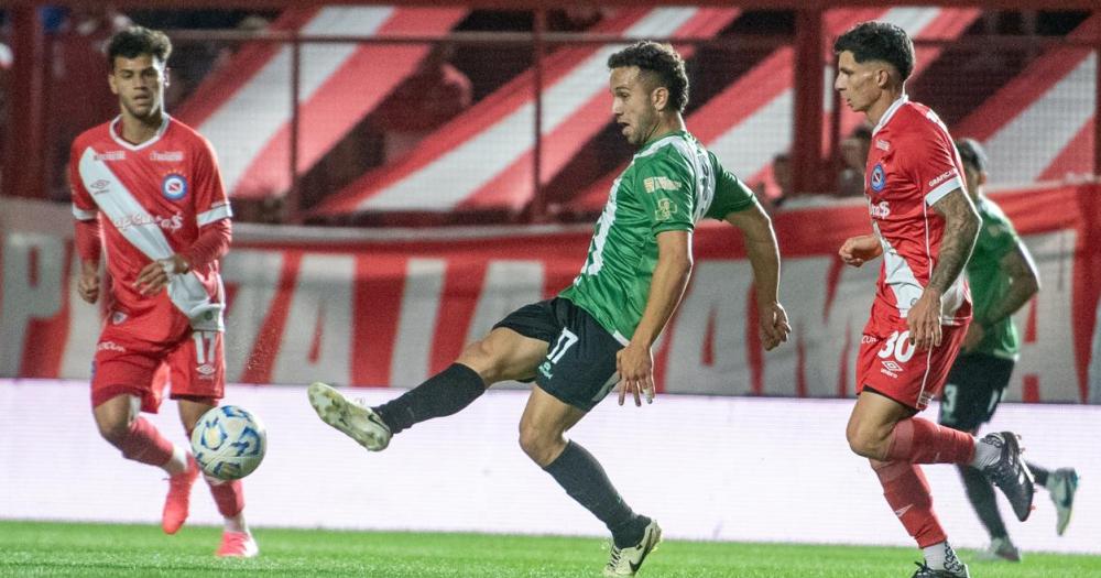 Juan Bisanz volvió a la titularidad