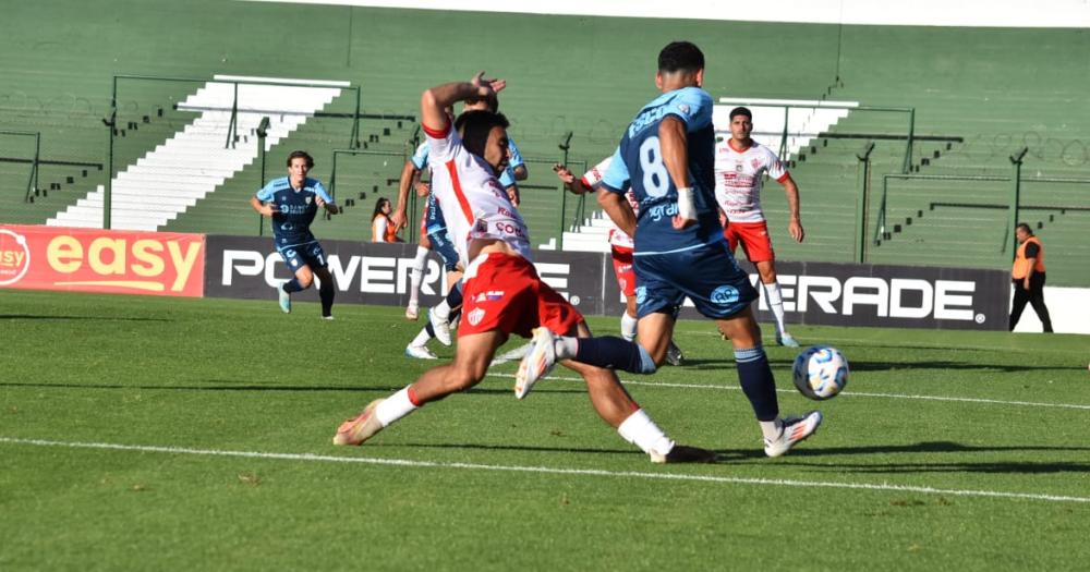 Talleres se salvó el descenso y le ganó a Atlético de Rafaela