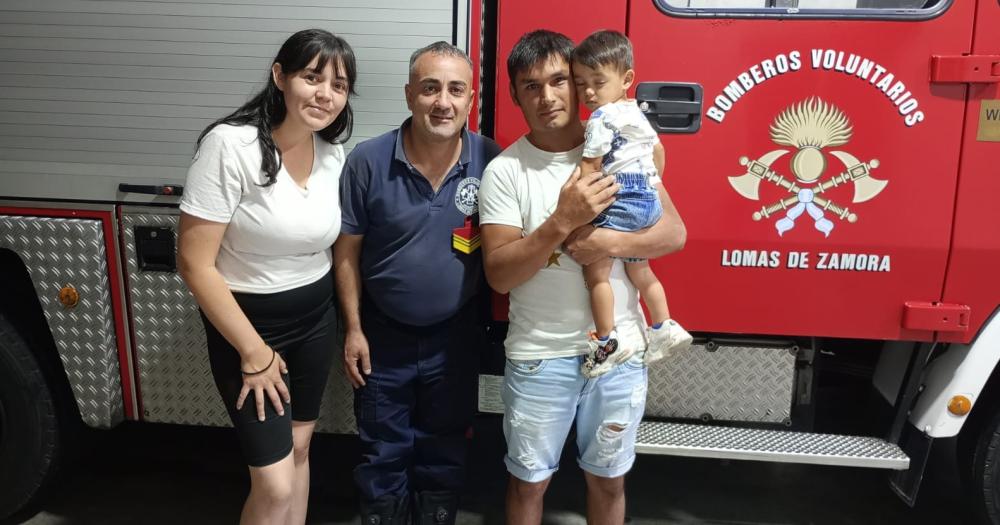 Noah visitó a los bomberos que le salvaron la vida en San José