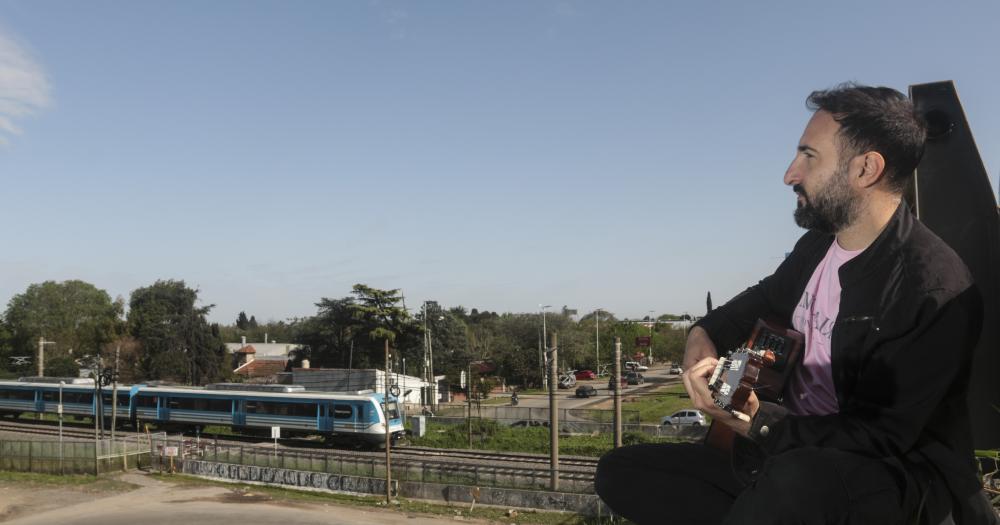 Leandro músico lomense