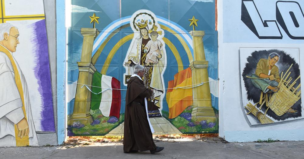 Se inauguroacute el mural que honra a los pioneros de Villa Hipoacutedromo