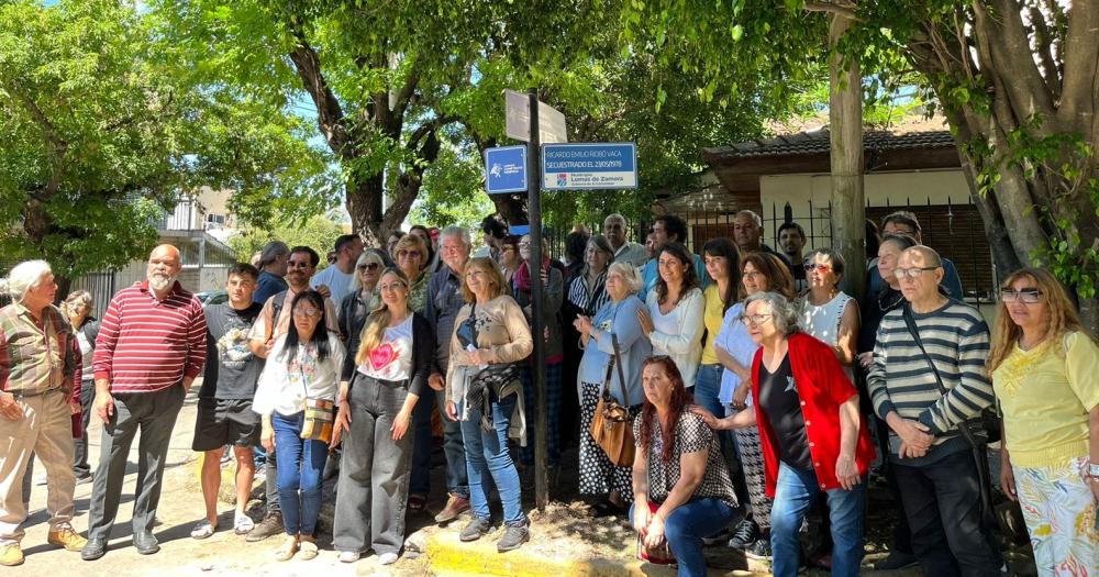 Señalizaron una esquina de Turdera en memoria de Ricardo Emilio Riobó