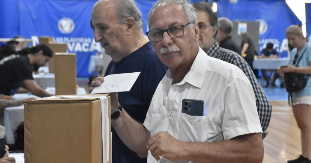 Lecchi ganó las elecciones con 1420 votos a favor