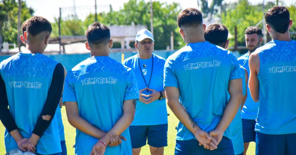 Aníbal Biggeri comienza a dar forma a su plantel