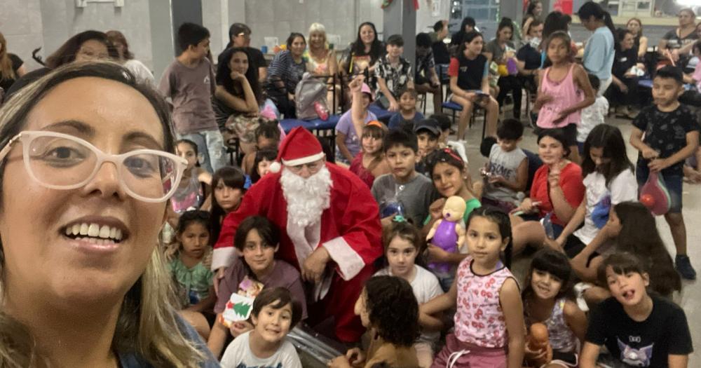 Un encuentro con mucha presencia de niños niñas y familia