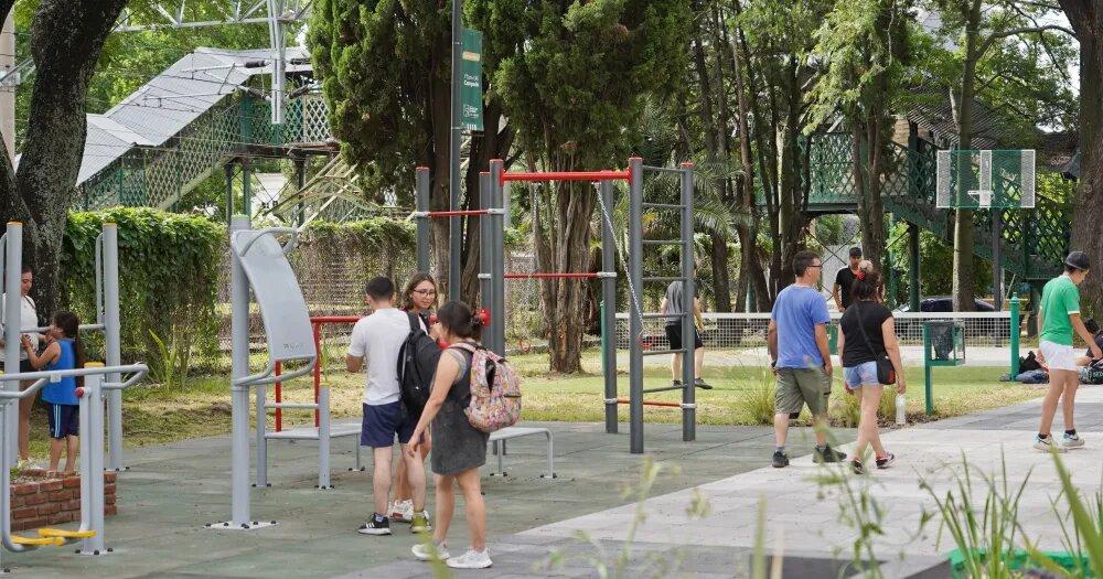 Las perlas escondidas en la Plaza del Campeoacuten de Banfield Este