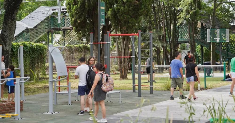 Las perlas escondidas en la Plaza del Campeoacuten de Banfield Este