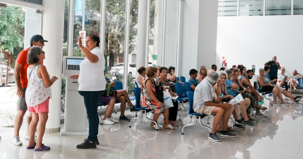 El hospital tiene una guardia pedi?trica y de personas adultas