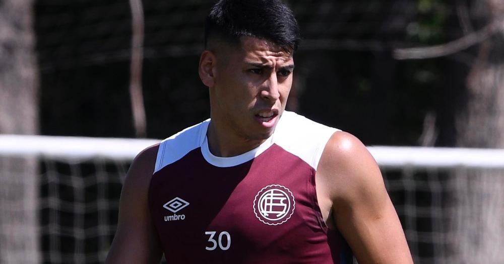 Agustín Cardozo el primer refuerzo de Lanús