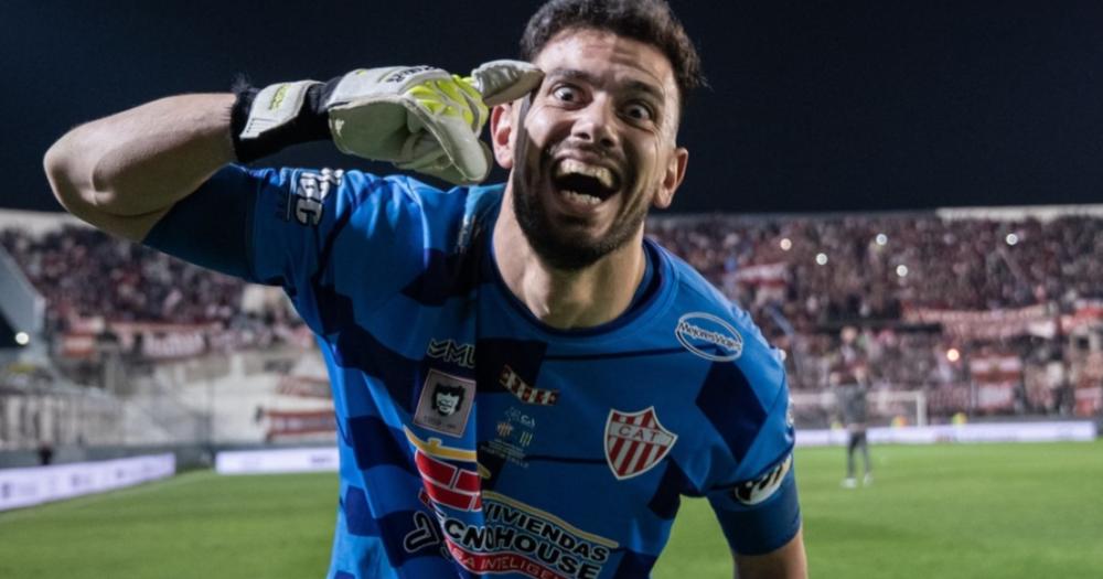 El Loco Tello y su futuro en Talleres de Escalada