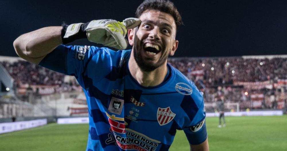 El Loco Tello y su futuro en Talleres de Escalada