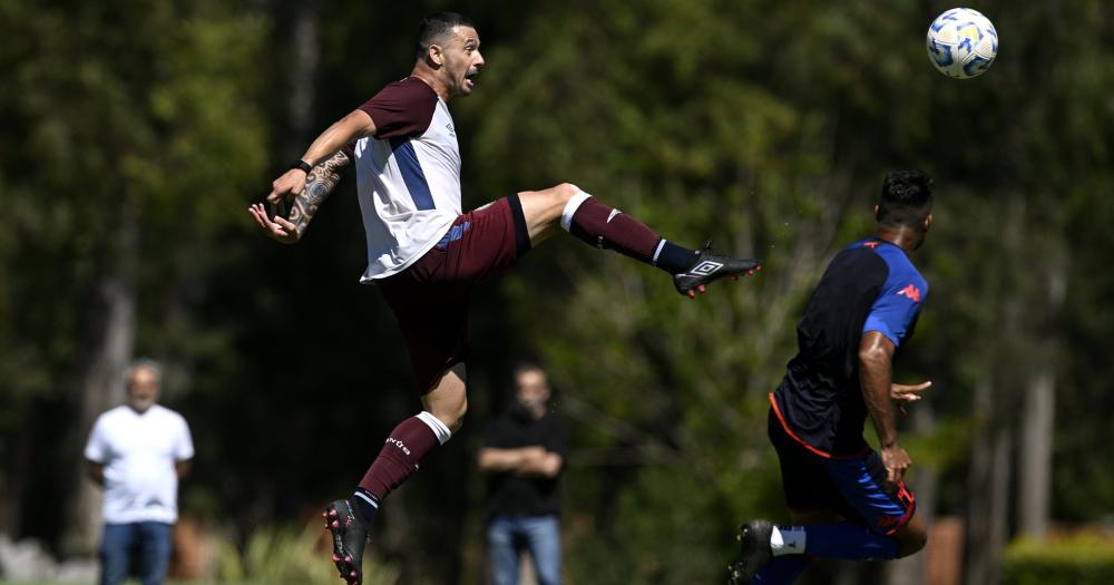 Lanús comenzó el año con un triunfo ante Tigre