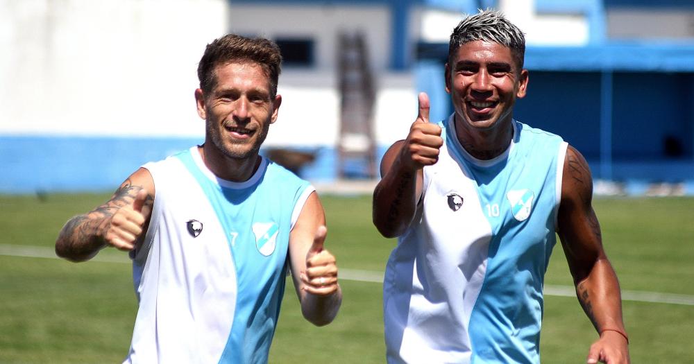 Fernando Brandn y Luciano Nieto esperan la nueva camiseta de Temperley