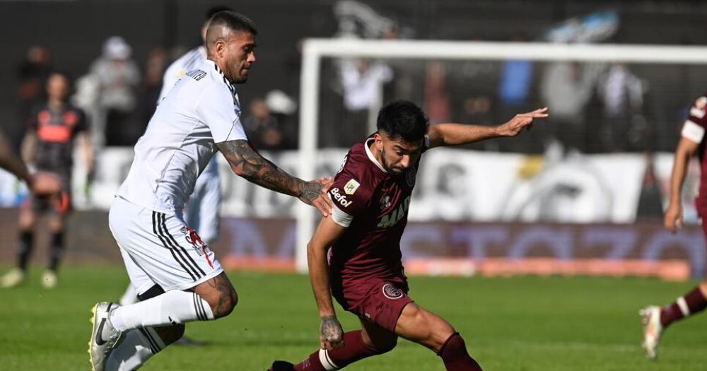 Lanús alteró su debut