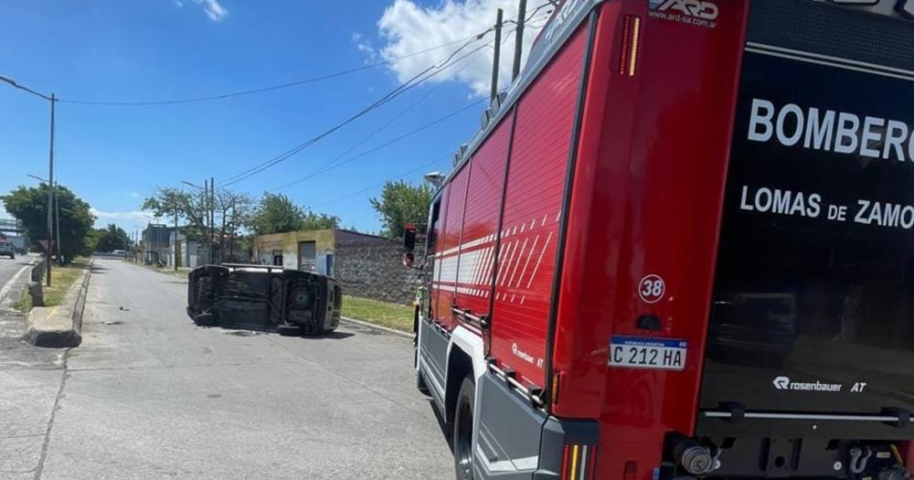 Los Bomberos de Lomas intervinieron en el lugar