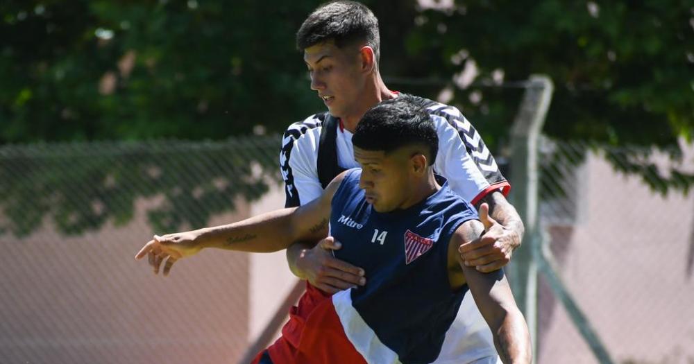 Los Andes se midió con Chacarita en un amistoso de pretemporada