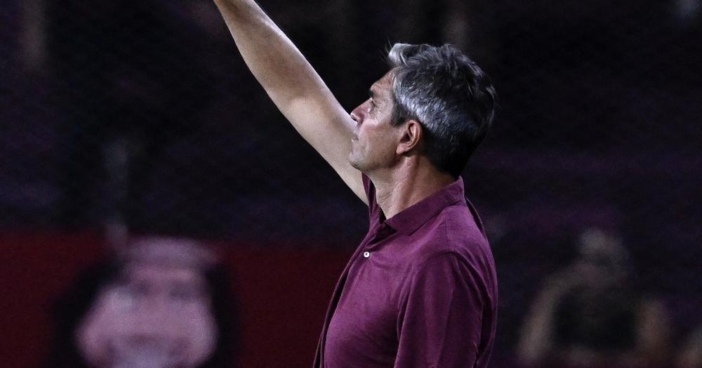 Pellegrino sumó su primera victoria como DT de Lanús