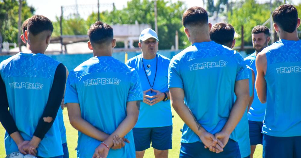 Aníbal Biggeri tiene todo listo para el debut de Temperley