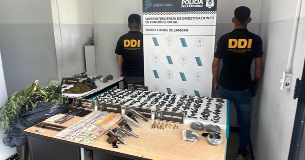 Drogas armas y dinero incautado durate los allanamientos