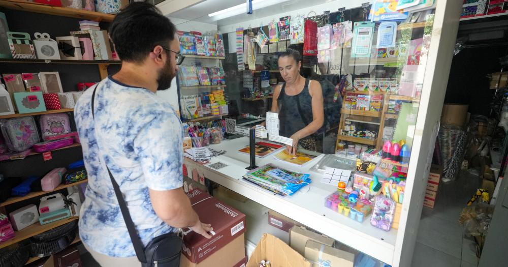 Papelera - Librería Acevedo entre las que participan