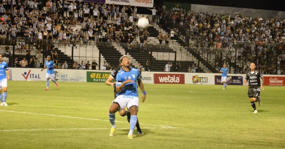 López espera controlar la pelota