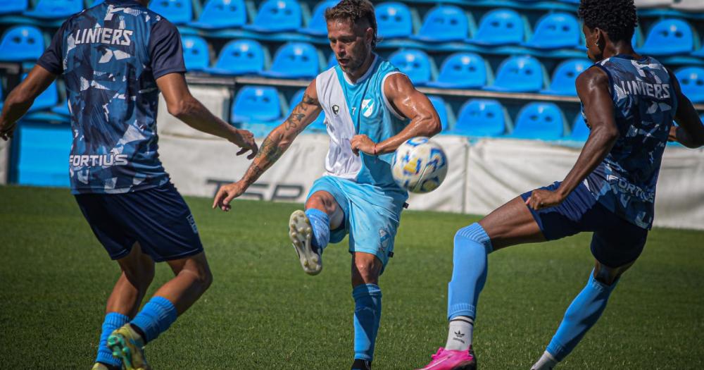 Fernando Brand?n calificó el comienzo de Temperley en el campeonato