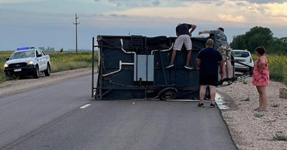 La casilla quedó volcada en plena ruta