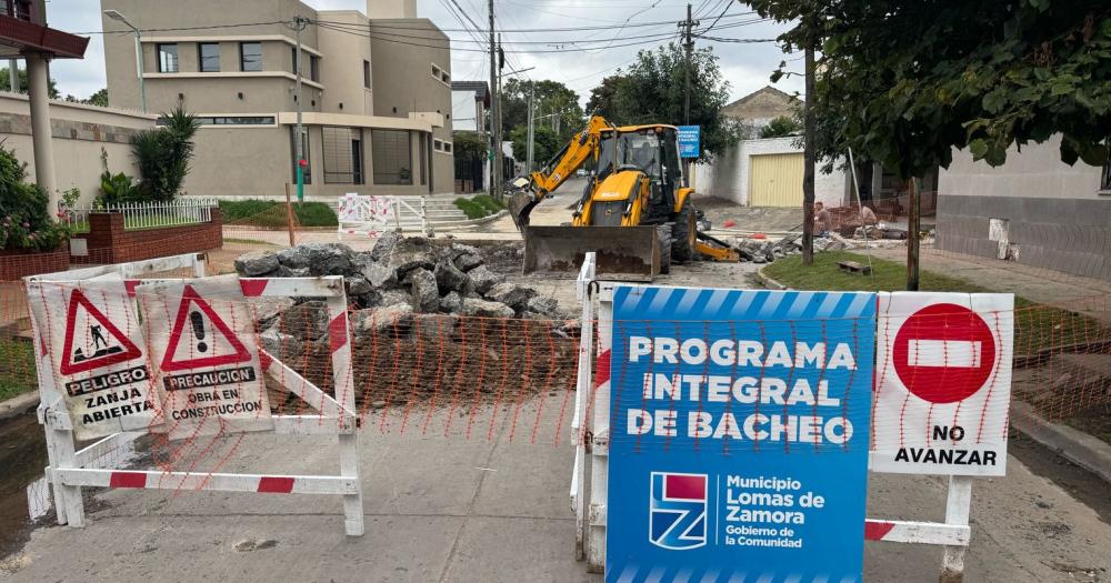 Avanzan las obras de repavimentacioacuten en maacutes barrios de Lomas