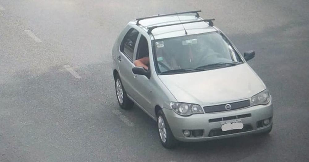 El auto robado captado por las cmaras