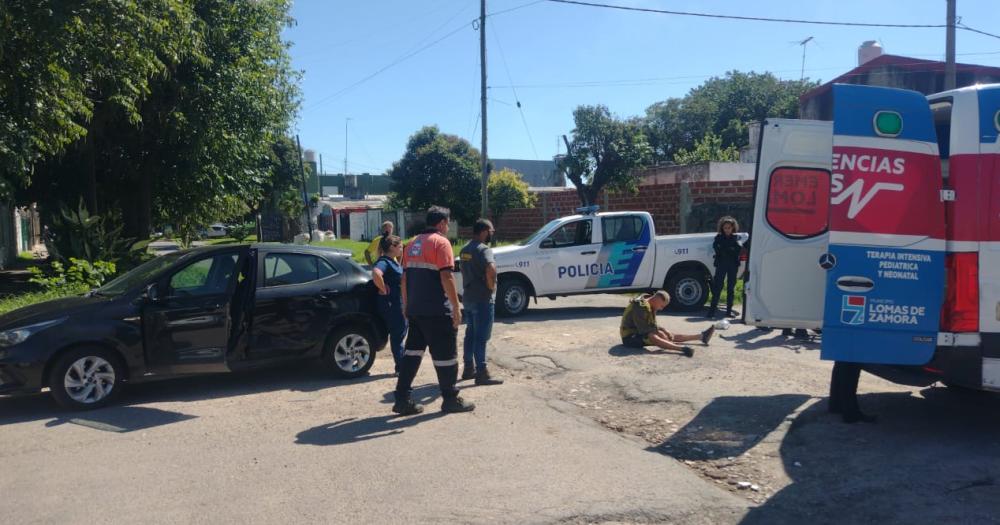 Defensa Civil Emergencias Lomas y la Policía trabajaron en el lugar