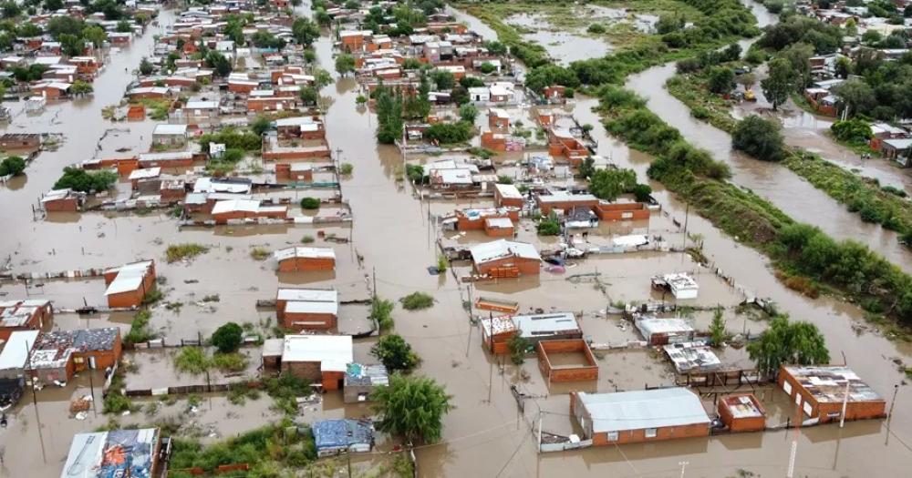 El agua causó estragos en Bahía Blanca