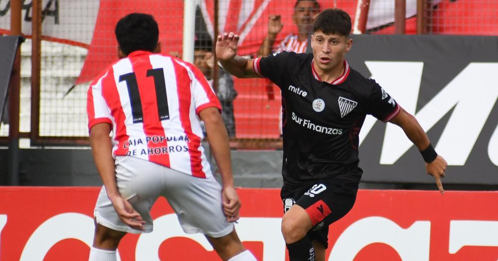 Gerzel con pelota dominada