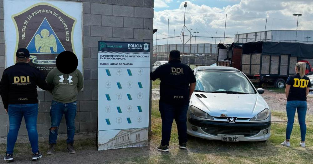 Al detenido le incautaron el auto en el que se movilizaba