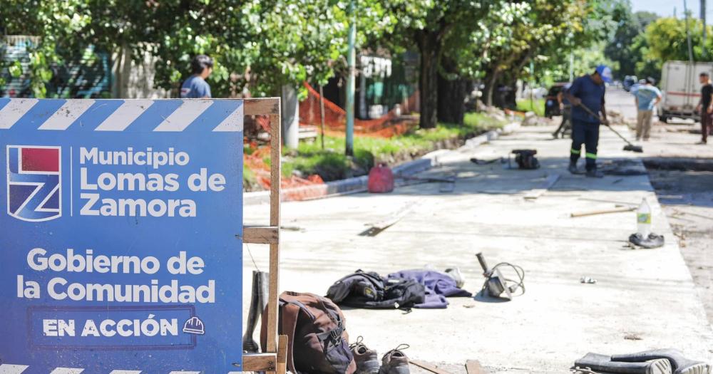 Abrieron nuevos frentes de bacheo en las calles de Lomas- el mapa de obras