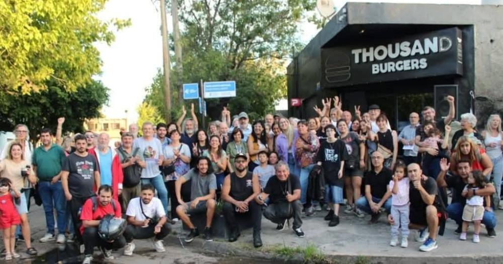 Conmovedor homenaje a la familia Rioacuten viacutectima de la dictadura en Temperley