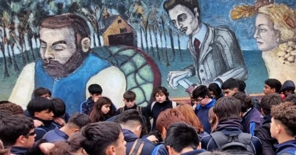 Banfield- invitan a las escuelas a recorrer el barrio de Julio Cortaacutezar