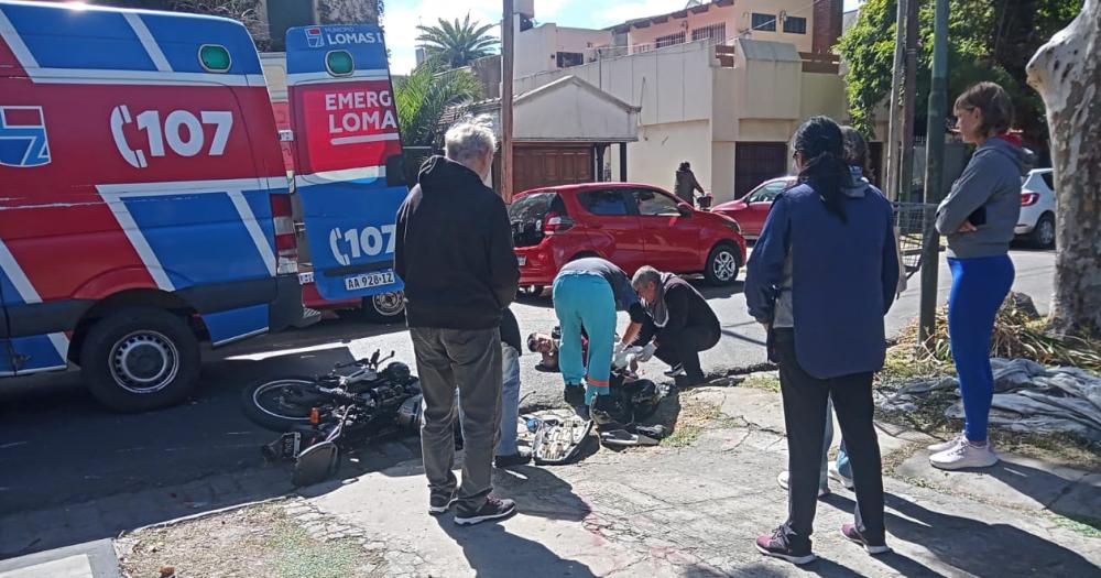 Intervino una ambulancia de Emergencias Lomas