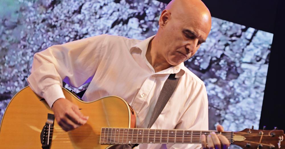 Un músico de lujo que lleva su talento al mundo