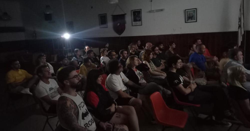 El Cine Club Turdera funciona en el salón del Rotary Club