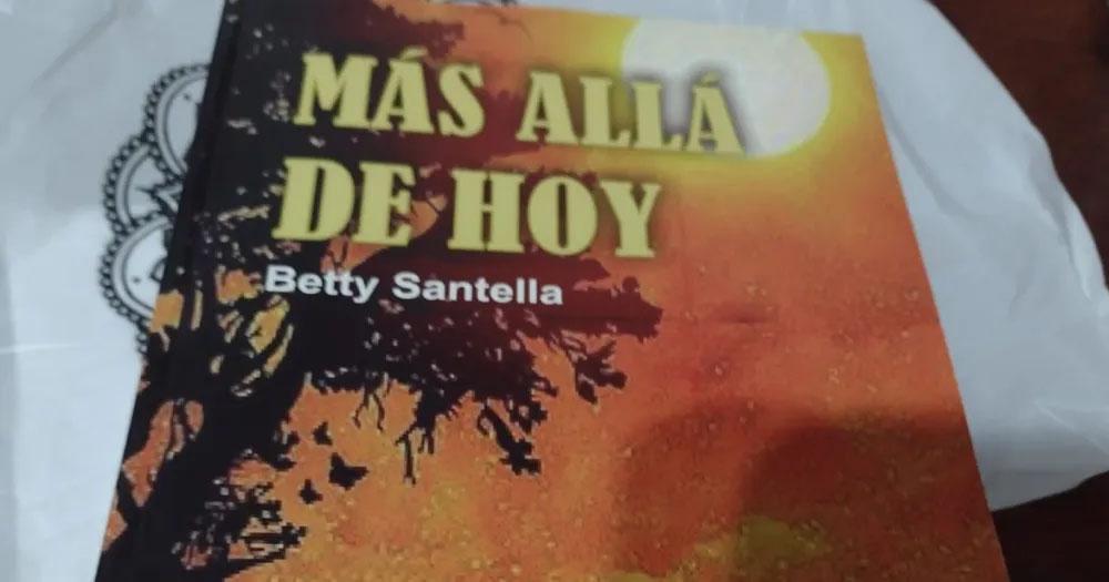 El nuevo libro de Betty Santella